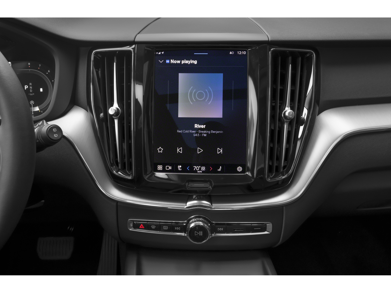 2023 Volvo XC60 B5 Plus Bright Theme