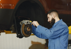 Does Your Mercedes-Benz Need a Brake Repair?