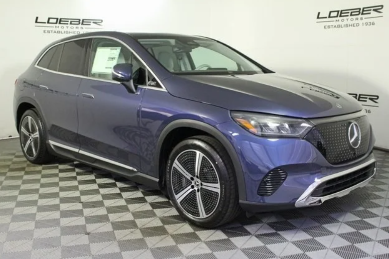 At a Glance: The 2023 Mercedes-Benz EQE