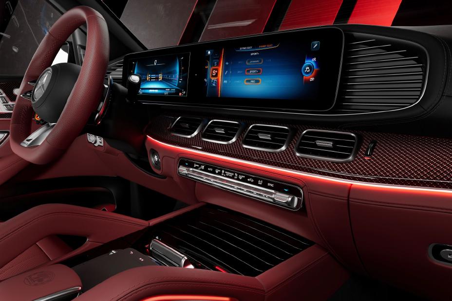 2026 Mercedes AMG® GLS Arctic Silver Edition experience