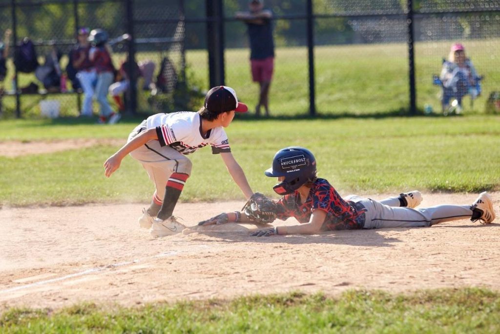 Loeber Motors Backs Skokie Baseball & Softball League for Another Season