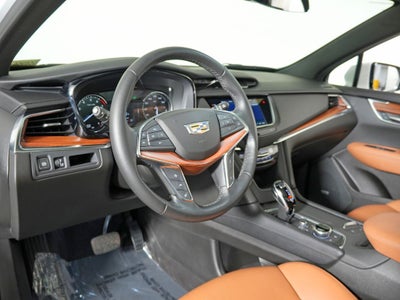 2022 Cadillac XT5 Premium Luxury