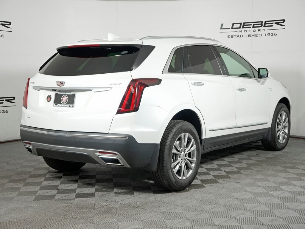2022 Cadillac XT5 Premium Luxury