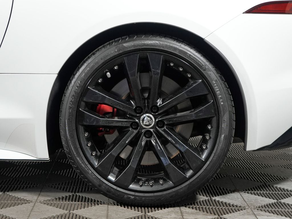 2024 Jaguar F-TYPE P450