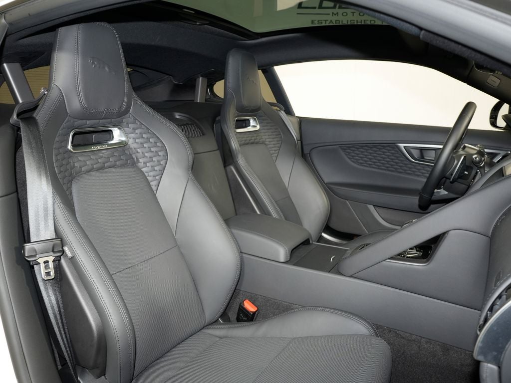 2024 Jaguar F-TYPE P450