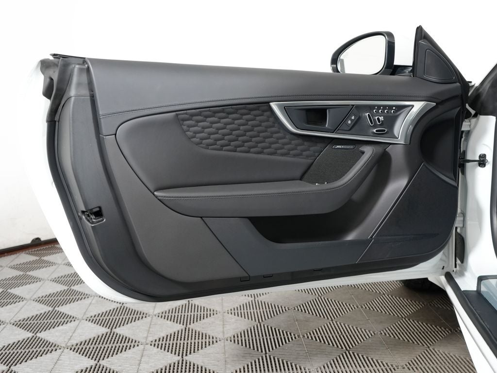 2024 Jaguar F-TYPE P450