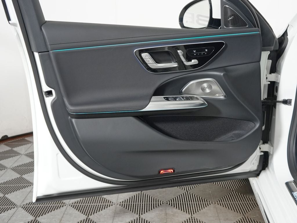 2026 Mercedes-Benz E-Class E350 - Photo 25