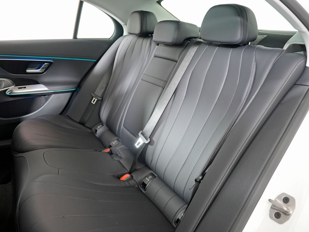 2026 Mercedes-Benz E-Class E350 - Photo 28