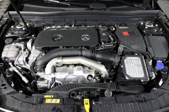 2024 Mercedes-Benz GLB GLB 250 4MATIC® in Lincolnwood, IL - Loeber Motors