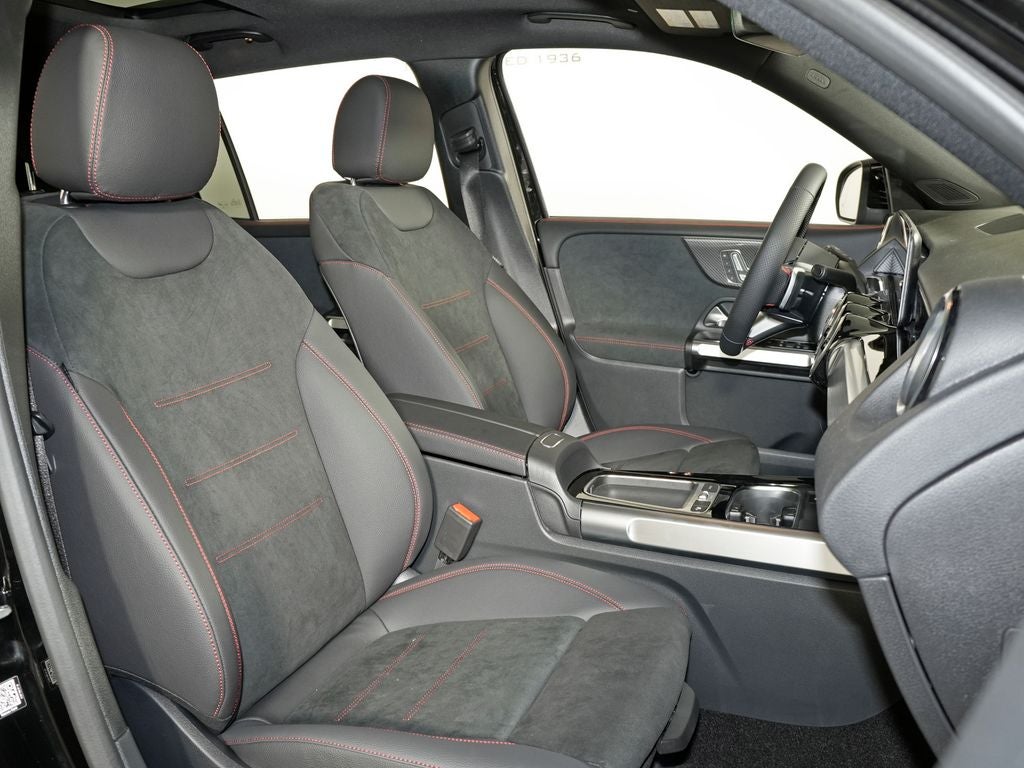 2026 Mercedes-Benz GLB GLB 250 4MATIC®