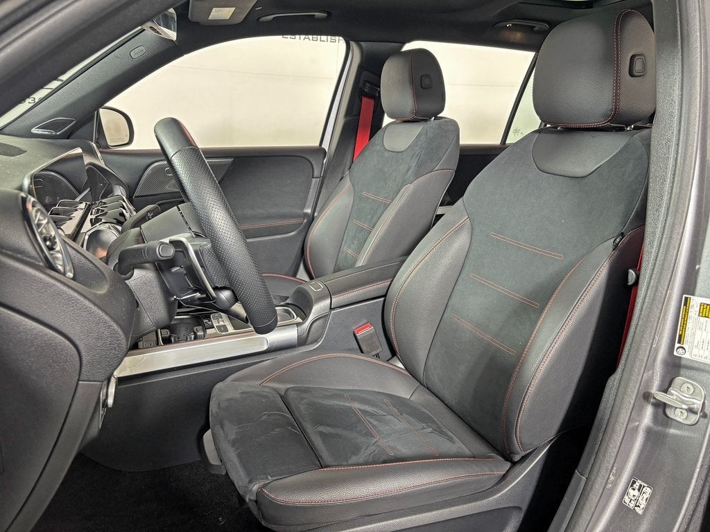 2025 Mercedes-Benz GLB GLB 35 AMG® 4MATIC®