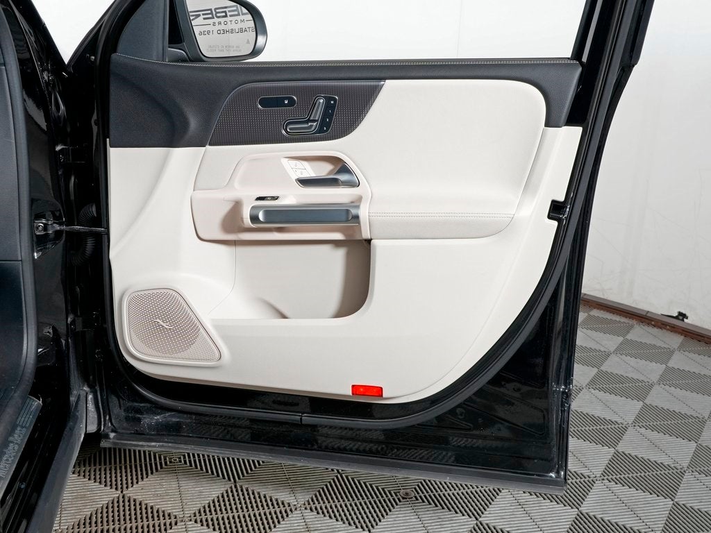 2023 Mercedes-Benz EQB 250+