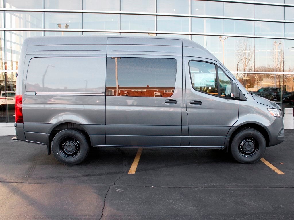 2026 Mercedes-Benz Sprinter 2500 Crew 144 WB