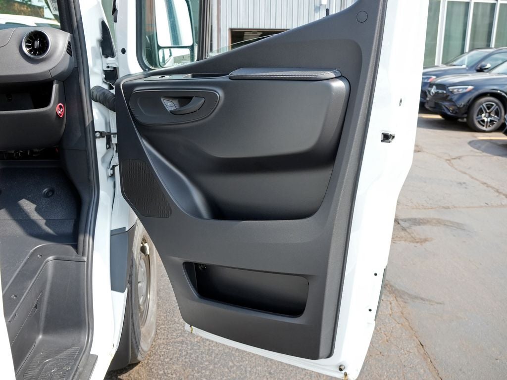 2026 Mercedes-Benz Sprinter 2500 Crew 144 WB