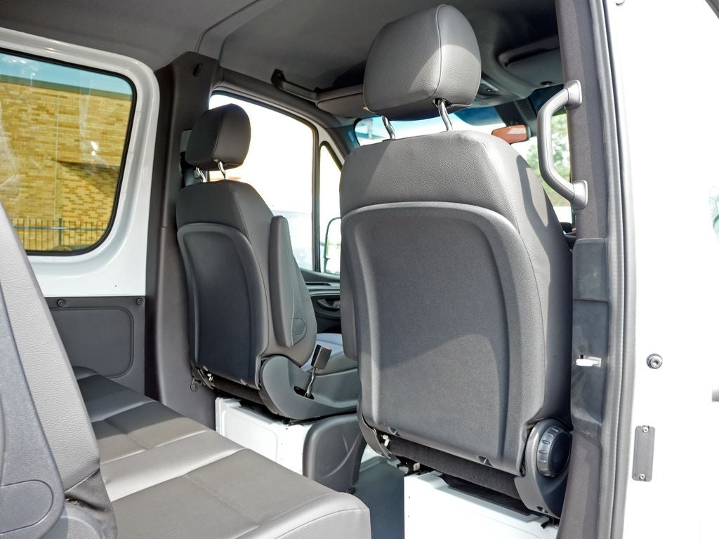 2026 Mercedes-Benz Sprinter 2500 Crew 144 WB