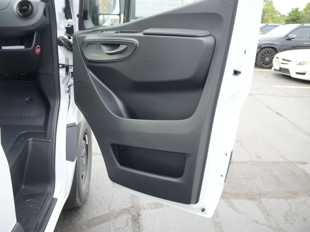 2026 Mercedes-Benz Sprinter 2500 Cargo 144 WB Standard Roof