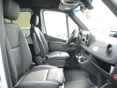 2026 Mercedes-Benz Sprinter 2500 Cargo 144 WB Standard Roof