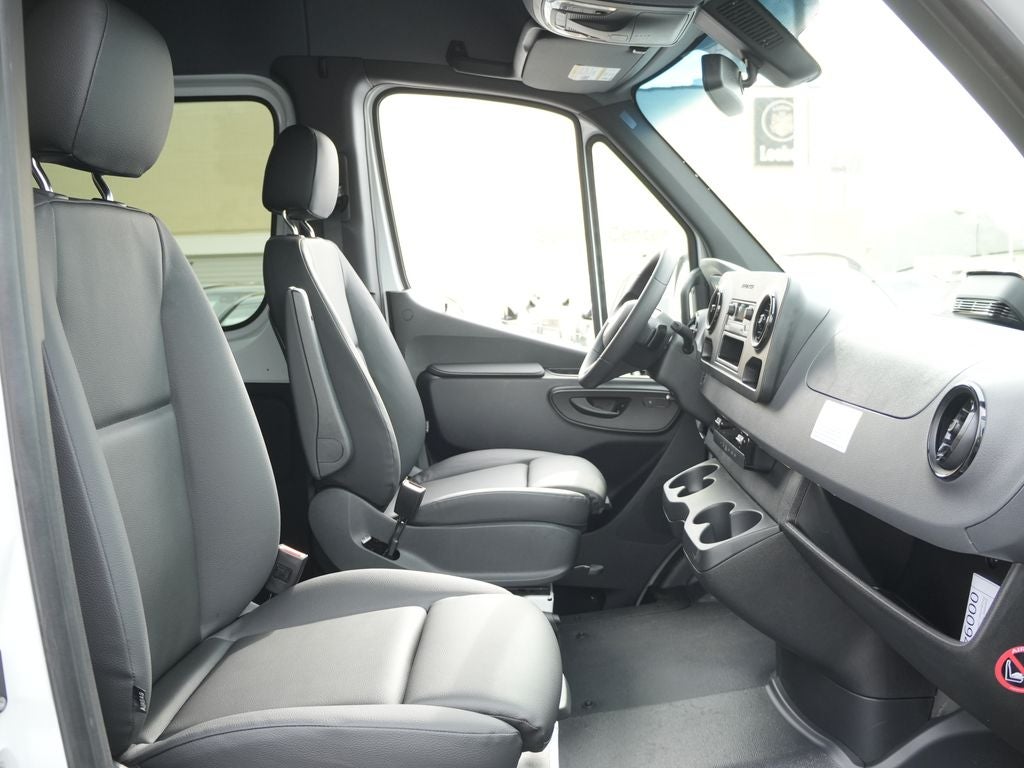 2026 Mercedes-Benz Sprinter 2500 Cargo 144 WB Standard Roof