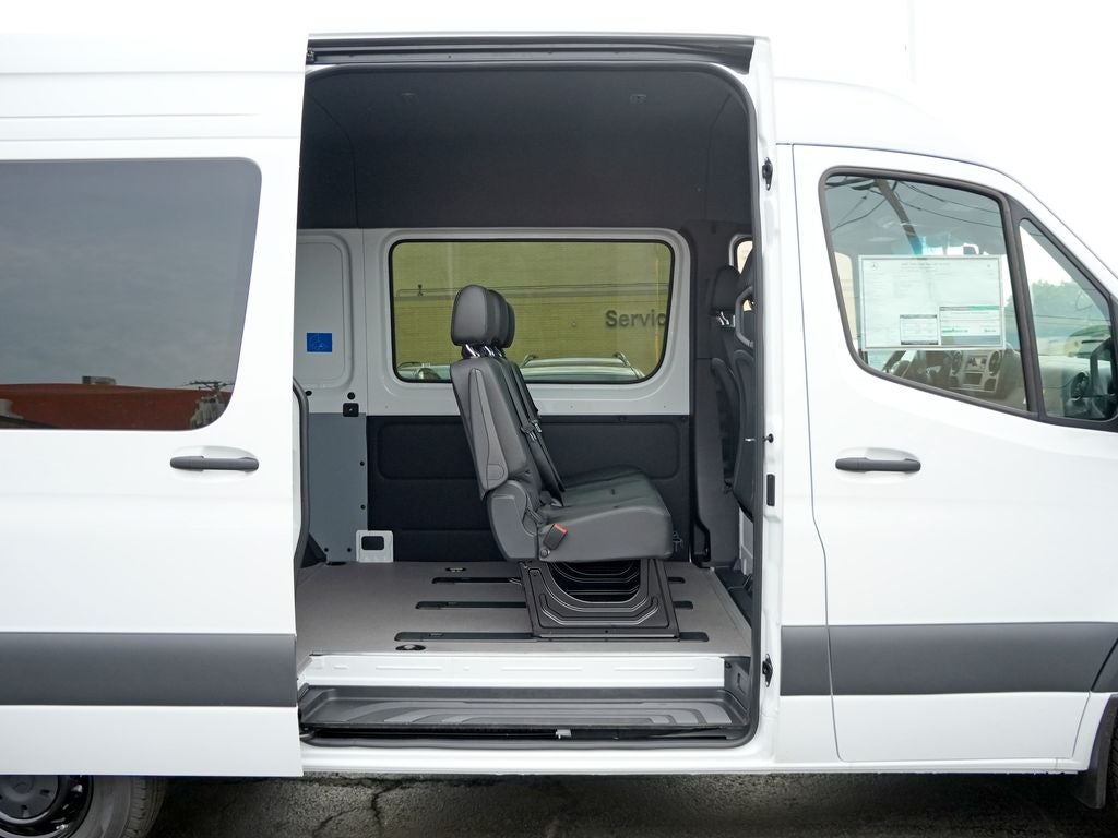 2026 Mercedes-Benz Sprinter 2500 Cargo 144 WB Standard Roof