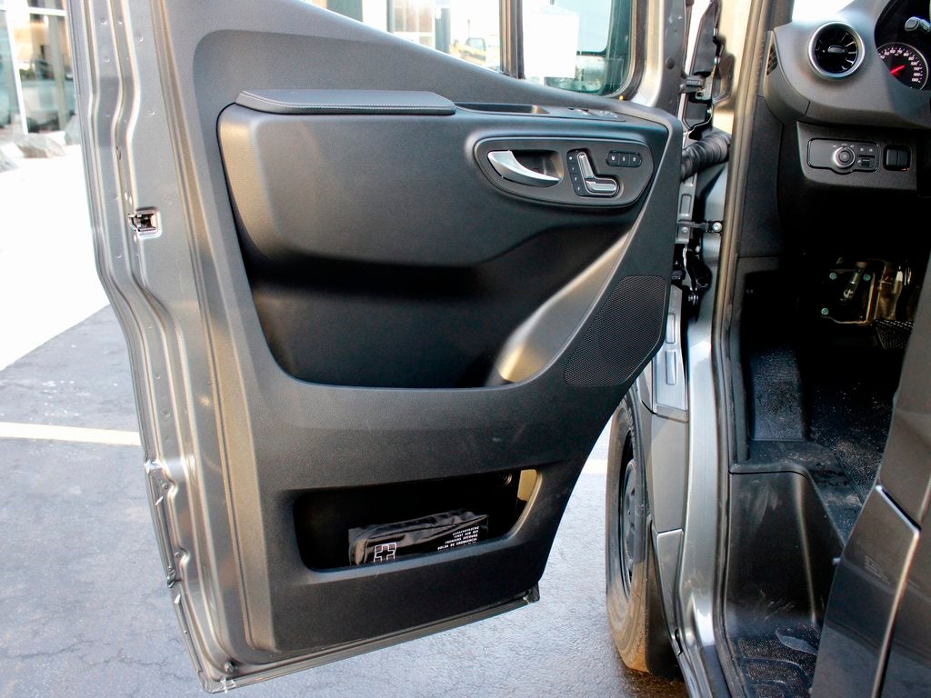 2026 Mercedes-Benz Sprinter 2500 Crew 144 WB