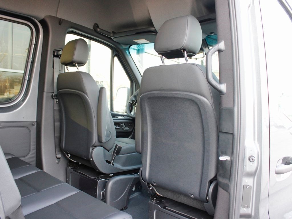 2026 Mercedes-Benz Sprinter 2500 Crew 144 WB