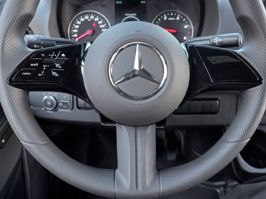 2026 Mercedes-Benz Sprinter 2500 Crew 144 WB