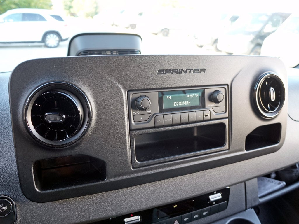 2026 Mercedes-Benz Sprinter 2500 Crew 144 WB