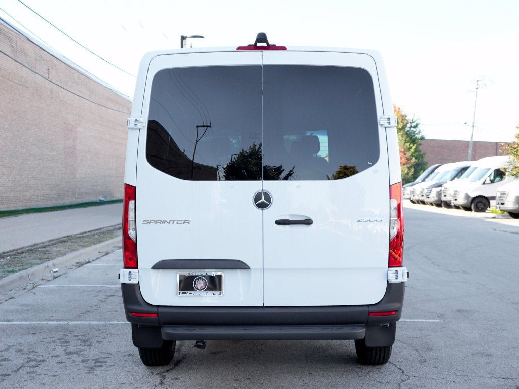 2026 Mercedes-Benz Sprinter 2500 Crew 144 WB