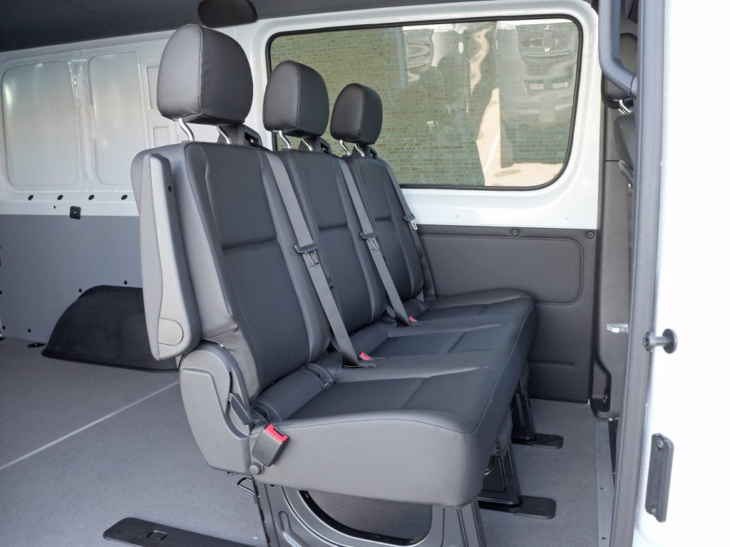 2026 Mercedes-Benz Sprinter 2500 Crew 144 WB