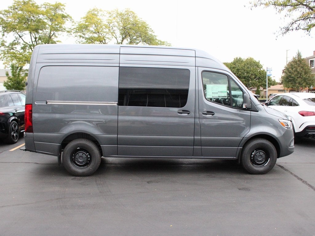2026 Mercedes-Benz Sprinter 2500 Crew 144 WB