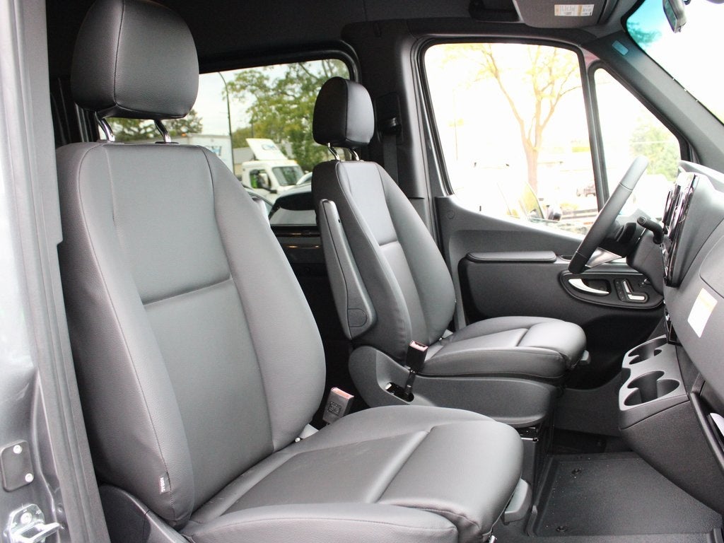 2026 Mercedes-Benz Sprinter 2500 Crew 144 WB