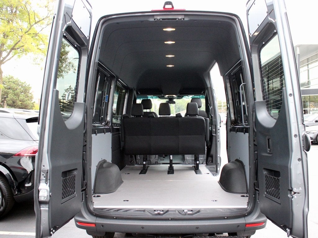 2026 Mercedes-Benz Sprinter 2500 Crew 144 WB
