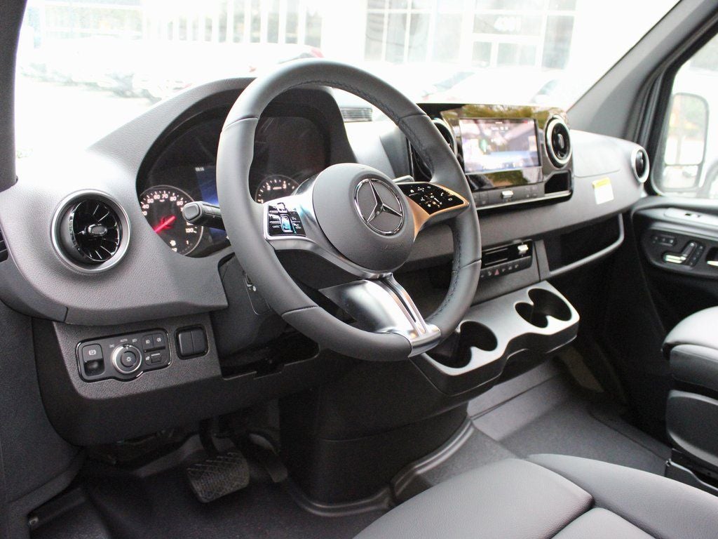 2026 Mercedes-Benz Sprinter 2500 Crew 144 WB