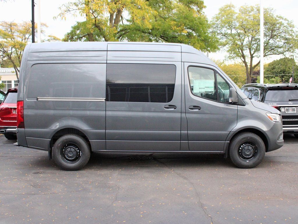 2026 Mercedes-Benz Sprinter 2500 Crew 144 WB