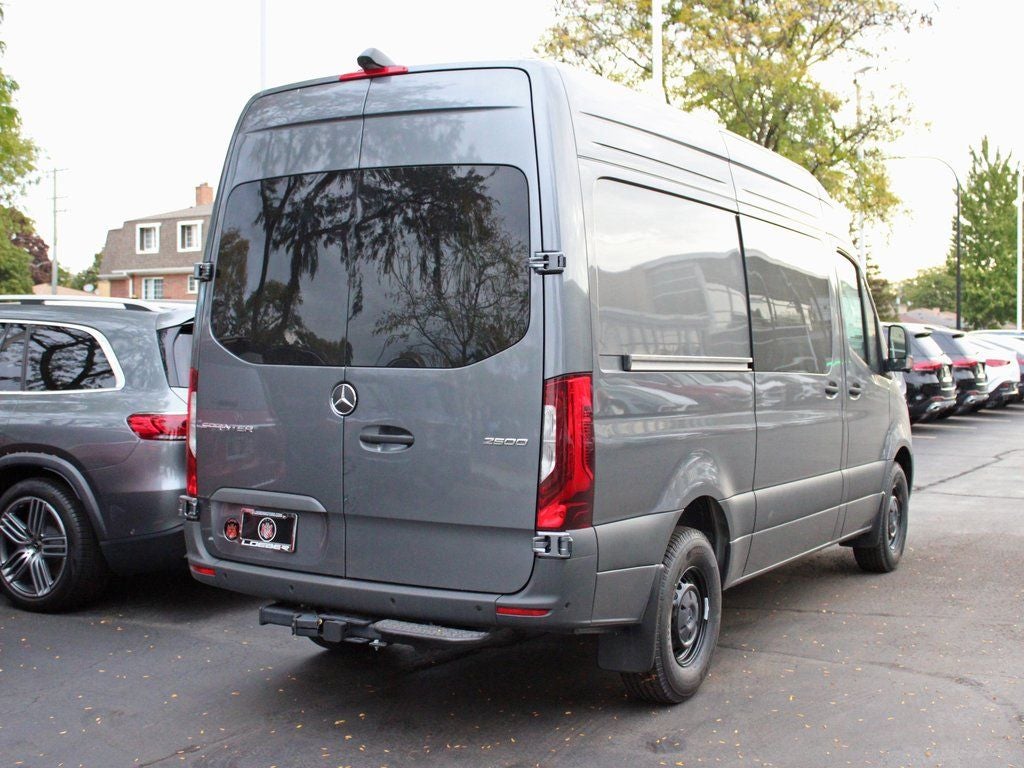 2026 Mercedes-Benz Sprinter 2500 Crew 144 WB