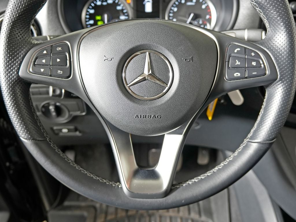 2023 Mercedes-Benz Metris Passenger