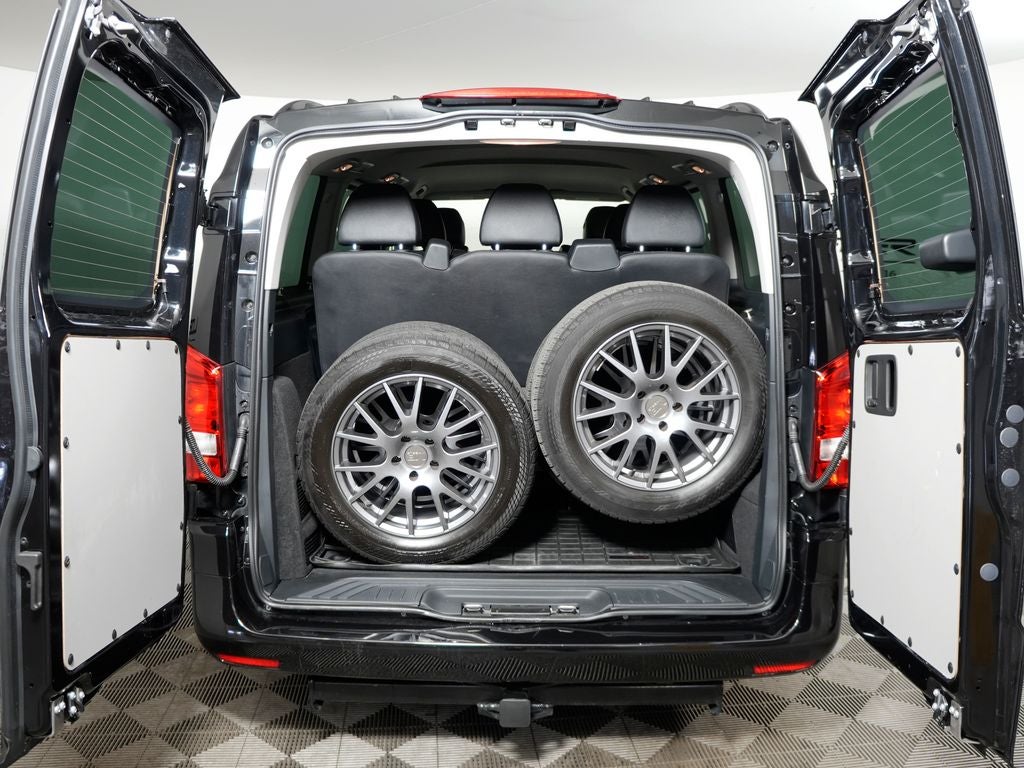 2023 Mercedes-Benz Metris Passenger