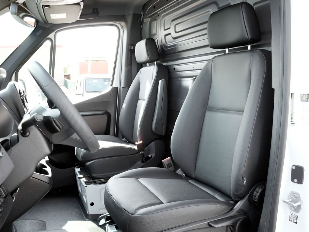 2026 Mercedes-Benz Sprinter 2500 Cargo 144 WB