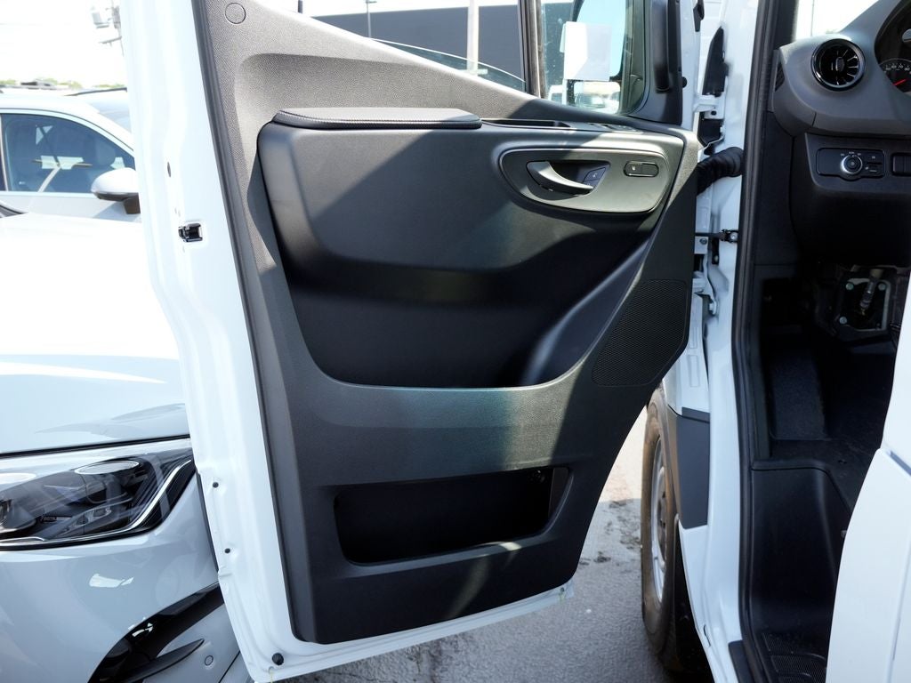 2026 Mercedes-Benz Sprinter 2500 Cargo 144 WB