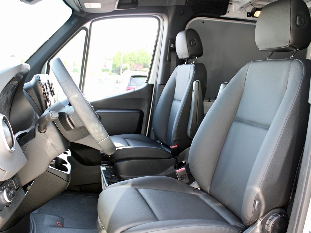 2025 Mercedes-Benz Sprinter 2500 Cargo 144 WB