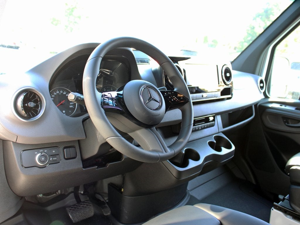 2025 Mercedes-Benz Sprinter 2500 Cargo 144 WB