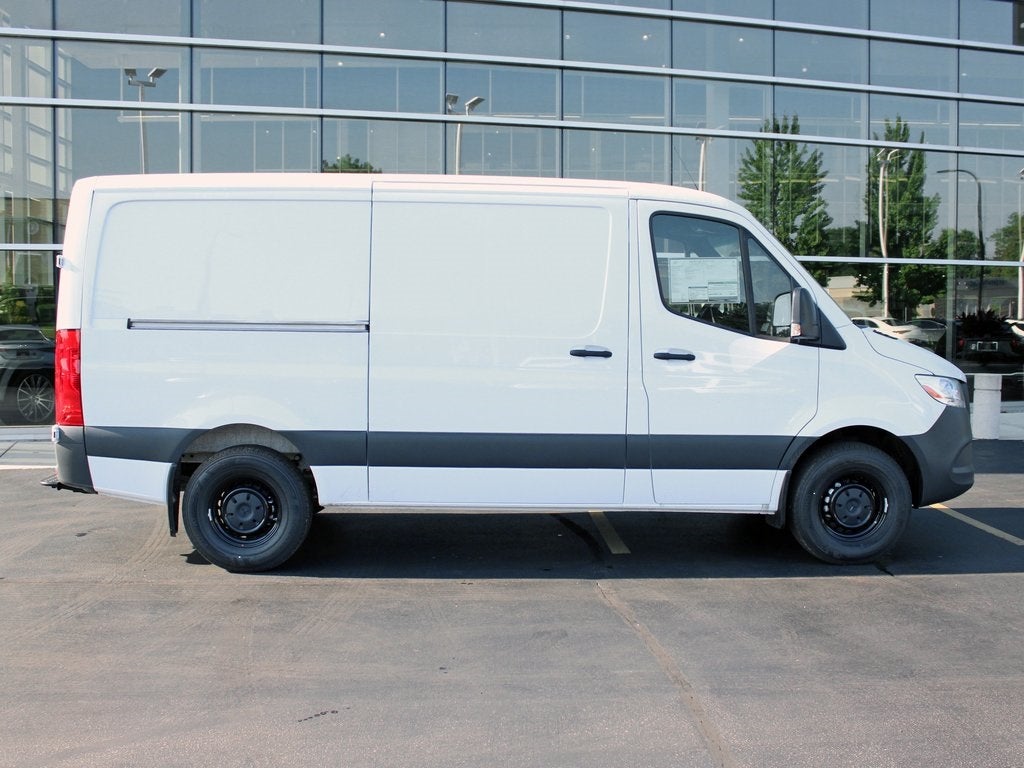 2025 Mercedes-Benz Sprinter 2500 Cargo 144 WB