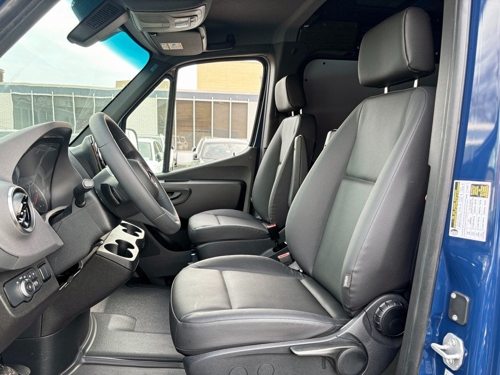 2026 Mercedes-Benz Sprinter 2500 Cargo 144 WB