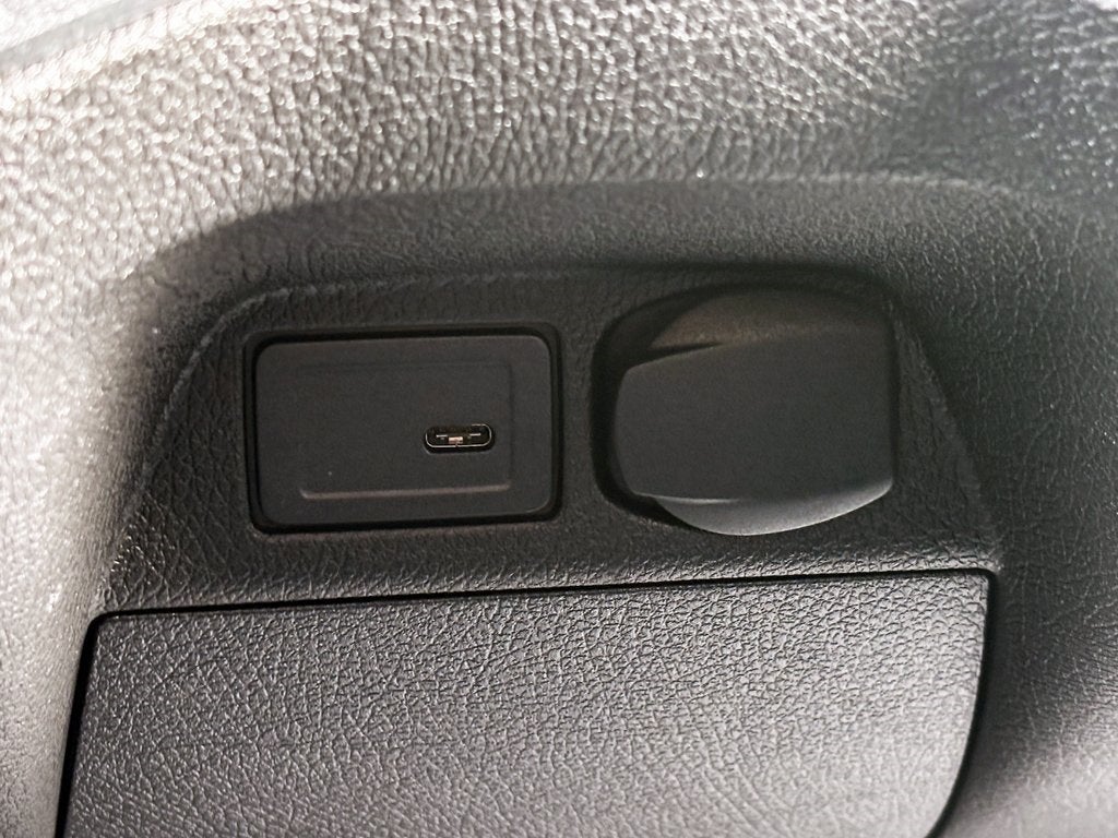 2026 Mercedes-Benz Sprinter 2500 Cargo 144 WB