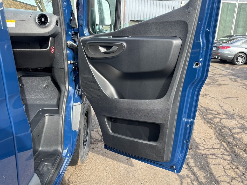 2026 Mercedes-Benz Sprinter 2500 Cargo 144 WB