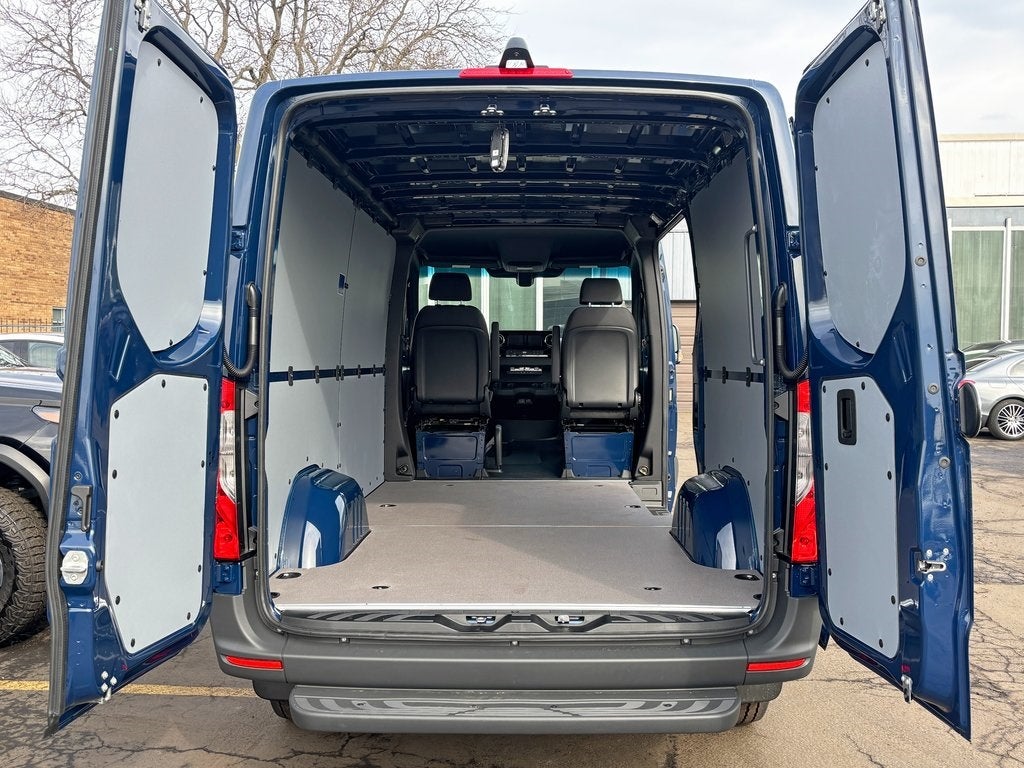 2026 Mercedes-Benz Sprinter 2500 Cargo 144 WB