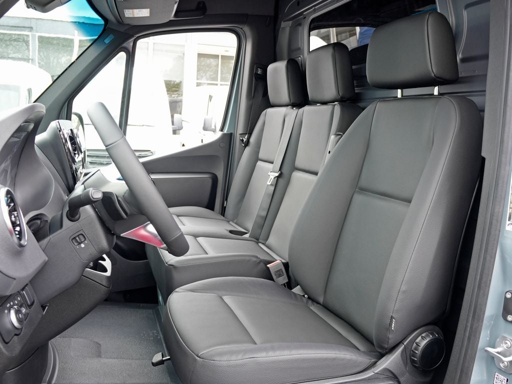 2026 Mercedes-Benz Sprinter 2500 Cargo 144 WB