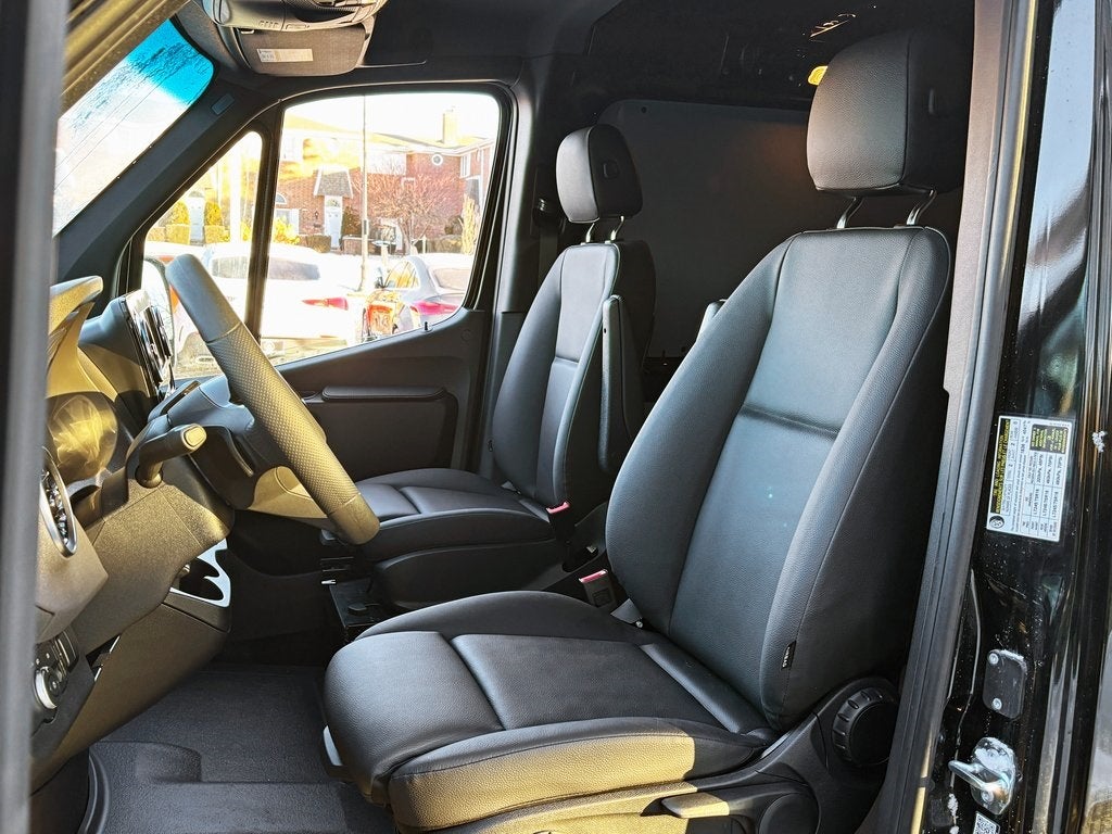 2026 Mercedes-Benz Sprinter 2500 Cargo 144 WB