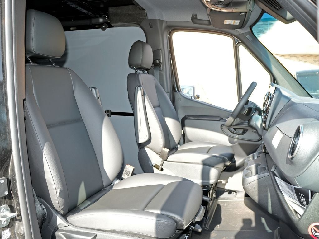 2026 Mercedes-Benz Sprinter 2500 Cargo 144 WB