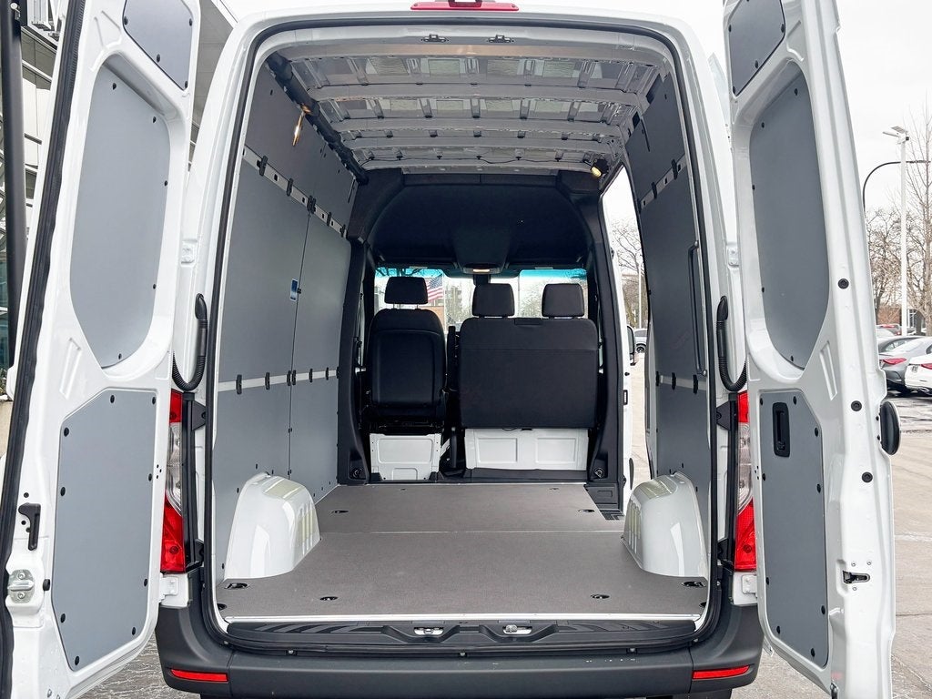 2026 Mercedes-Benz Sprinter 2500 Cargo 144 WB